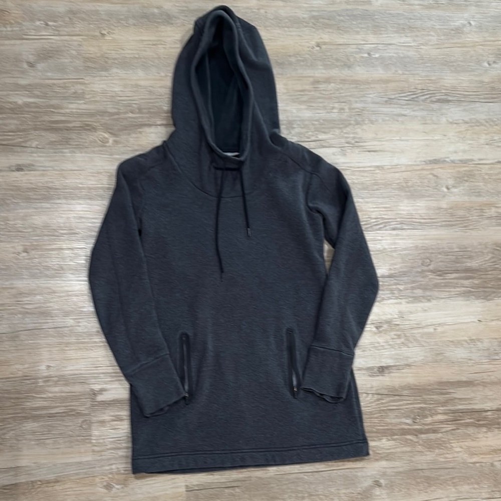 Women’s Athleta tunic length hoodie